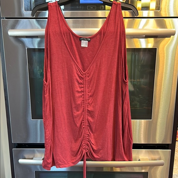 VENUS Red Ruched Tie Front‎ Tank - Picture 1 of 4
